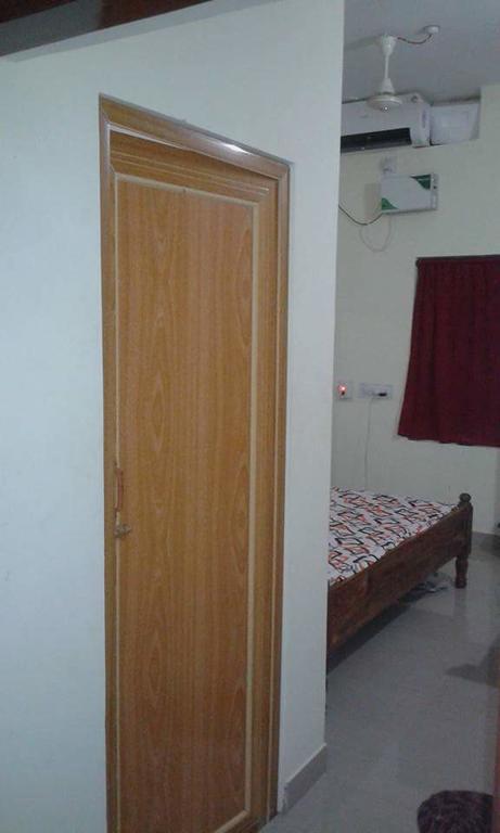Sri Krishna Guest House & Reasturant Konarka Luaran gambar