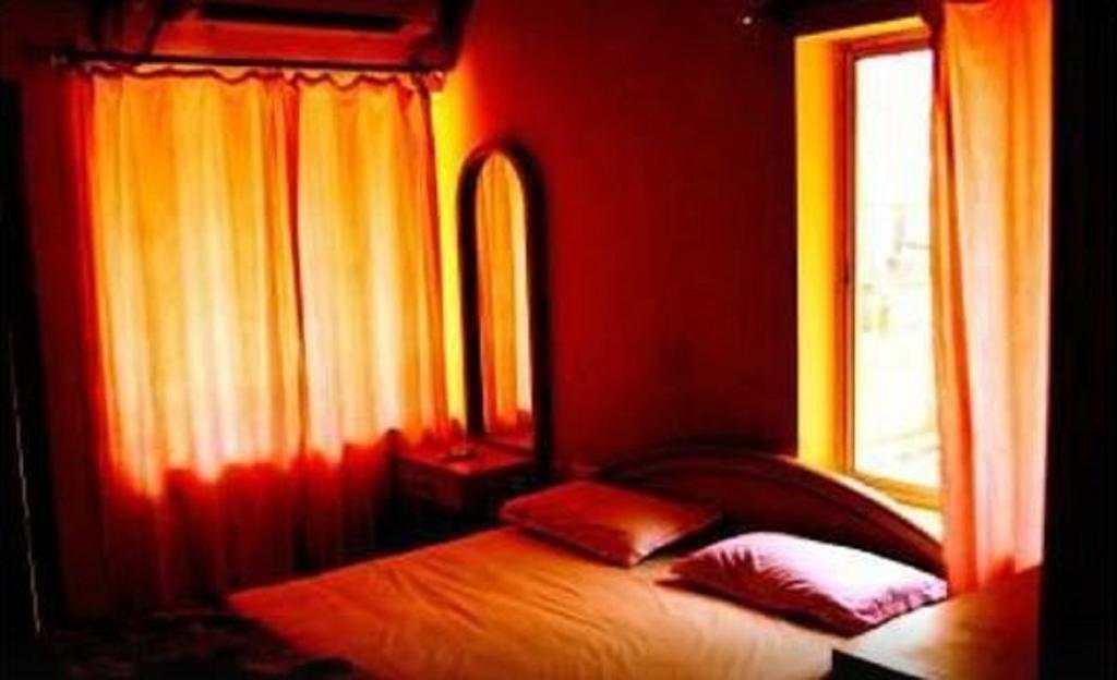 Sri Krishna Guest House & Reasturant Konarka Luaran gambar